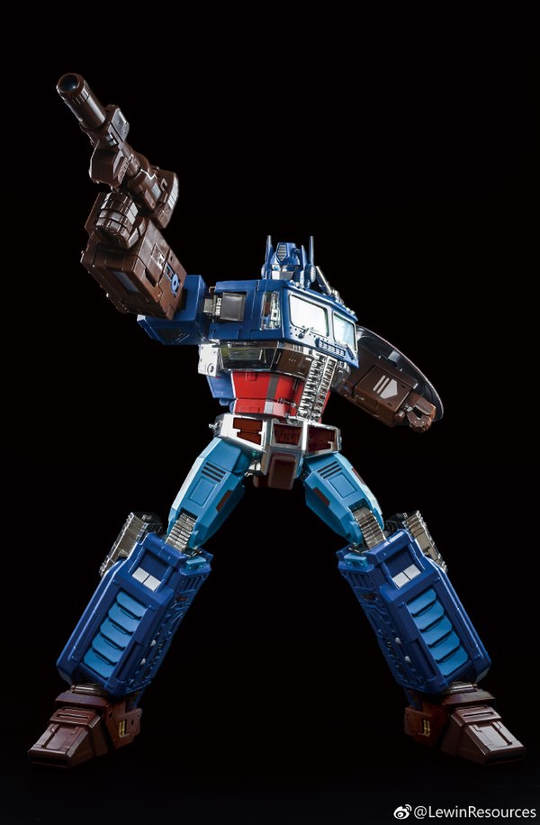 Transformers Mp10 Captain America Style Optimus Prime  (9 of 9)